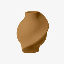 Load image into Gallery viewer, Pirout Vase 02 - Raw White