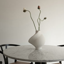 Load image into Gallery viewer, Pirout Vase 01 - SANDED OCKER