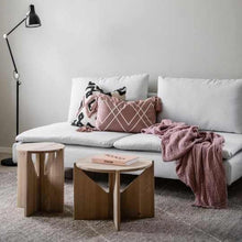 Load image into Gallery viewer, TABLE | OAK