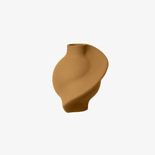 Load image into Gallery viewer, Pirout Vase 01 - SANDED OCKER