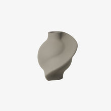 Load image into Gallery viewer, Pirout Vase 01 - SANDED OCKER
