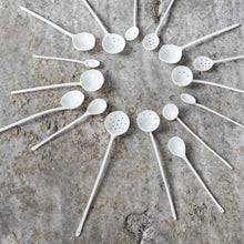 Load image into Gallery viewer, SPOON COLLECTION- ROUND STRAINER