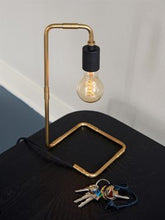 Load image into Gallery viewer, READE TABLE LAMP