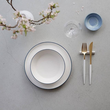Load image into Gallery viewer, CUTLERY GOA - WHITE
