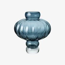 Load image into Gallery viewer, BALLOON VASE 03 - BLUE
