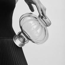 Load image into Gallery viewer, BALLOON VASE 02 - RAW WHITE
