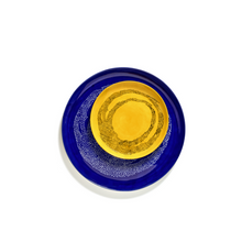 Load image into Gallery viewer, Feast / SERVING PLATE WHITE ARTICHOKE BLACK

