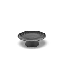 Load image into Gallery viewer, CAKE STAND BLACK INKU
