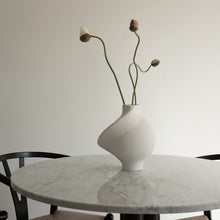 Load image into Gallery viewer, Pirout Vase 02 - Raw White
