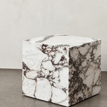Load image into Gallery viewer, PLINTH CUBIC, White Marble Carrara
