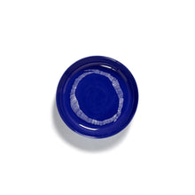 Load image into Gallery viewer, Feast / PLATE HIGH WHITE SWIRL RED
