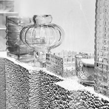 Load image into Gallery viewer, BALLOON VASE 03 - CLEAR
