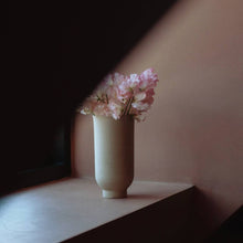 Load image into Gallery viewer, CYCLADES VASE
