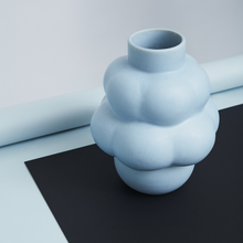 Load image into Gallery viewer, BALLOON VASE 04 - CERAMIC SKY BLUE

