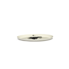 Load image into Gallery viewer, Feast / SERVING PLATE WHITE ARTICHOKE BLACK
