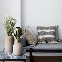 Load image into Gallery viewer, DOME VASE
