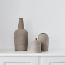 Load image into Gallery viewer, DOME VASE
